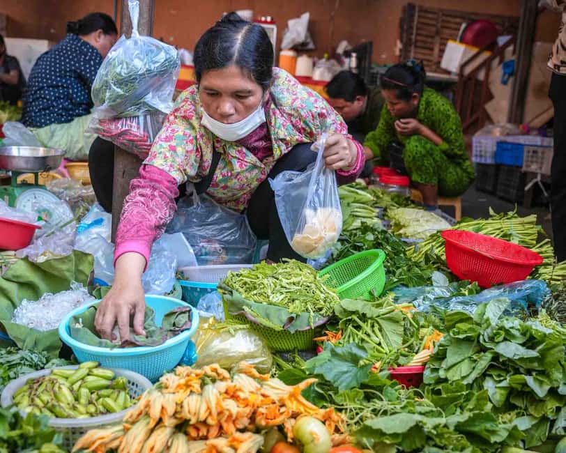 imagem n.15 de Phnom Penh: mercado matinal e café da manhã guiado por Tuktuk atividade em Phnom Penh, carregada pelo fornecedor