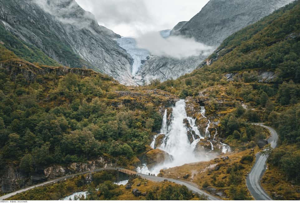 Immagine nº 4 di Da Olden: Escursione guidata a terra al ghiacciaio Briksdal attività a Hordaland Fylke, caricata dal fornitore