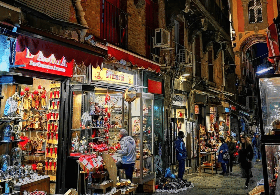 Image N°8 de Naples : Tour de ville privé avec le Castel Sant'Elmo et les églises activité à Naples, publiée par le prestataire