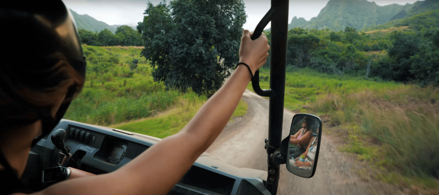 Immagine nº 3 di Kaneohe: tour guidato UTV del Kualoa Ranch attività a Kaneohe, caricata dal fornitore