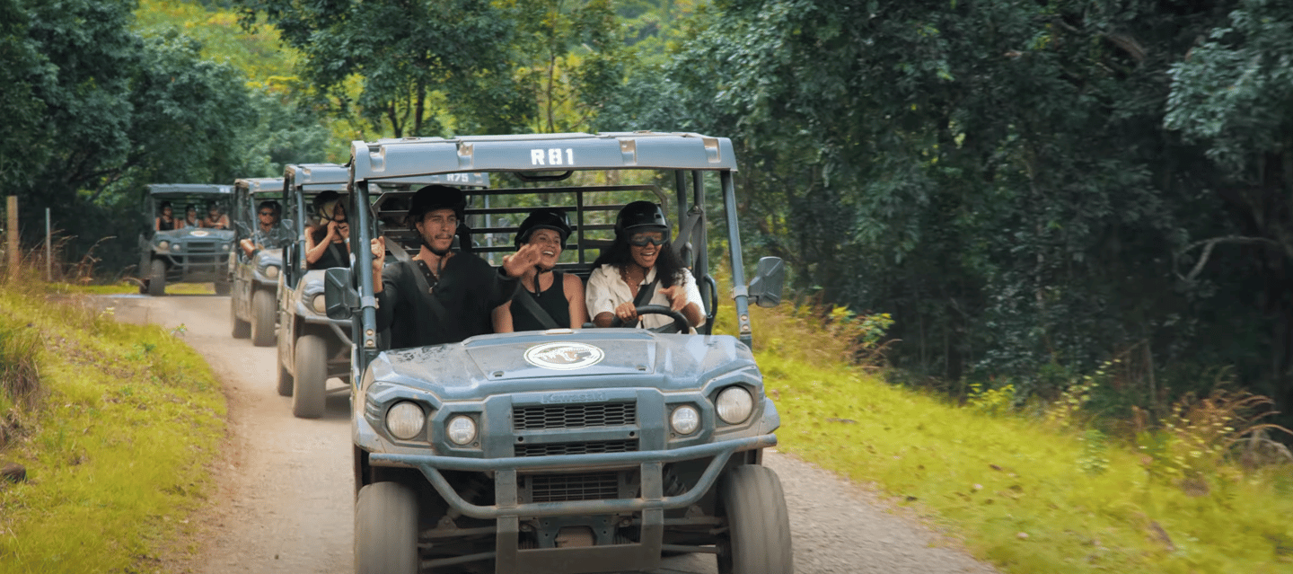 Immagine nº 2 di Kaneohe: tour guidato UTV del Kualoa Ranch attività a Kaneohe, caricata dal fornitore