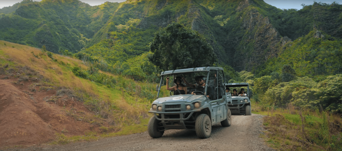 Immagine nº 4 di Kaneohe: tour guidato UTV del Kualoa Ranch attività a Kaneohe, caricata dal fornitore