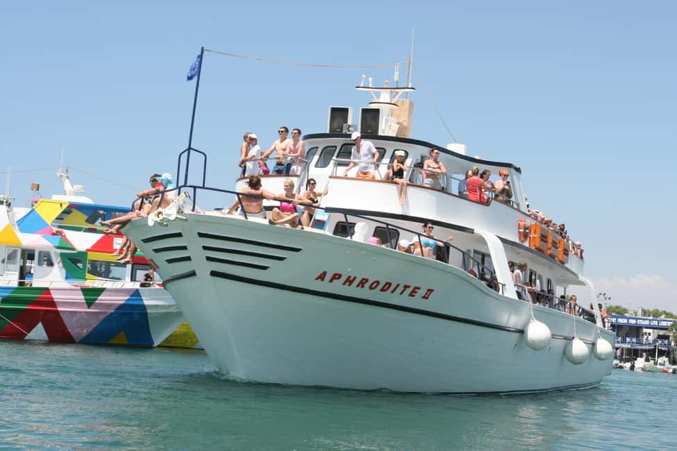 Image N°1 de Ayia Napa : croisière dans le lagon bleu et à Turtle Cove avec déjeuner activité à Ayia Napa, publiée par le prestataire