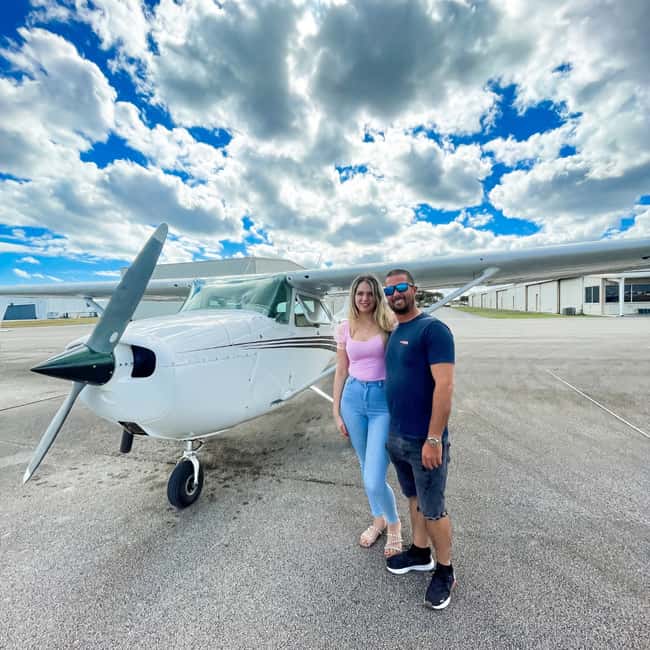 image n.33 of Miami Beach: South Beach Private Airplane Tour with Drinks activity in Miami, uploaded by supplier