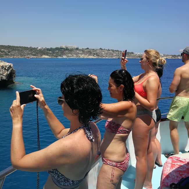 Image N°24 de Ayia Napa : croisière dans le lagon bleu et à Turtle Cove avec déjeuner activité à Ayia Napa, publiée par le prestataire