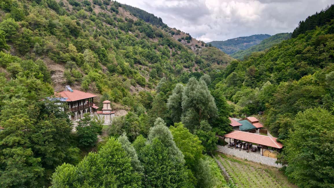 billede nr.9 af aktiviteten Ohrid: Rundvisning på klosterets vingård og vinsmagning i Ohrid, uploadet af udbyder