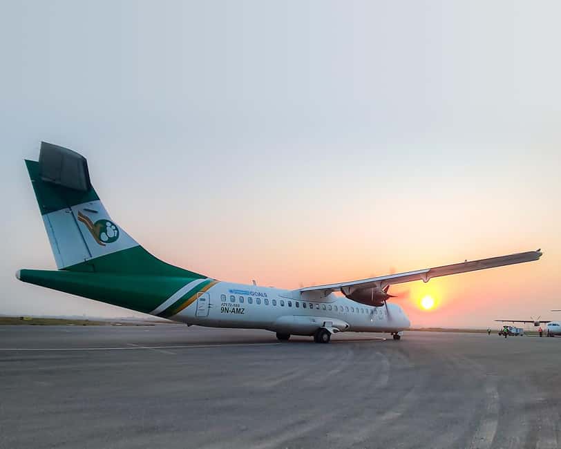 imagen n.º 5 de Katmandú: Excursión panorámica al Monte Everest en avión con traslados actividad en China, subida por el proveedor