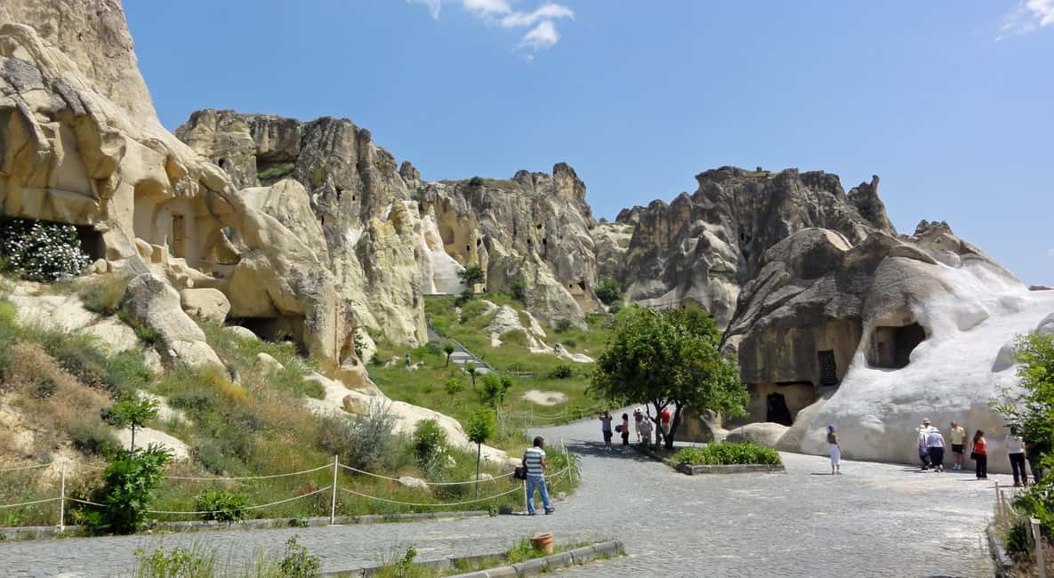 imagem n.2 de De Antalya: excursão de dois dias à Capadócia, hotel caverna e passeio de balão atividade em Tekeli, carregada pelo fornecedor