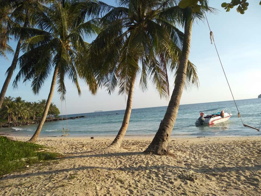 image n.13 of Phu Quoc: Speedboat Tour of 4 Islands with Snorkeling & BBQ activity in Vietnam, uploaded by supplier