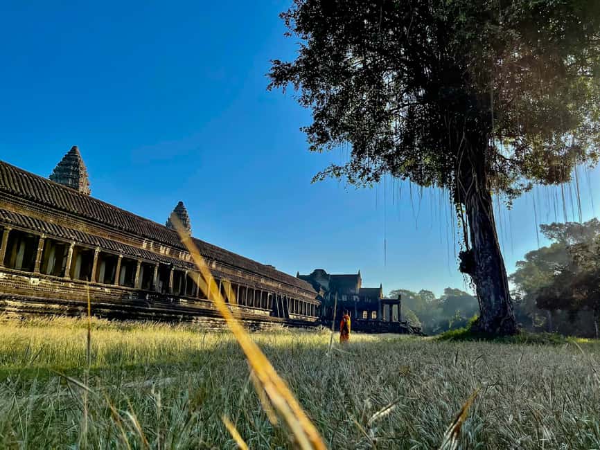 imagen n.º 13 de Siem Reap: Tour de día completo por Angkor Wat con guía y puesta de sol actividad en Siem Reap, subida por el proveedor