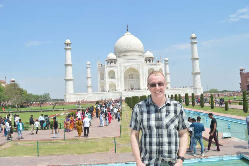 image n.20 of From Delhi: Taj Mahal Sunrise, Baby Taj & Agra Fort Day Tour activity in Agra, uploaded by supplier