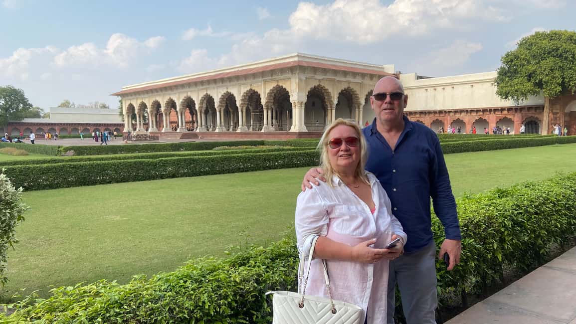 image n.28 of From Delhi: Taj Mahal Sunrise, Baby Taj & Agra Fort Day Tour activity in Agra, uploaded by supplier