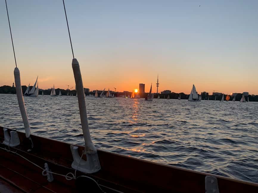 Immagine nº 10 di Amburgo: Tour in barca a vela sul fiume Alster con Sundowner attività a Amburgo, caricata dal fornitore