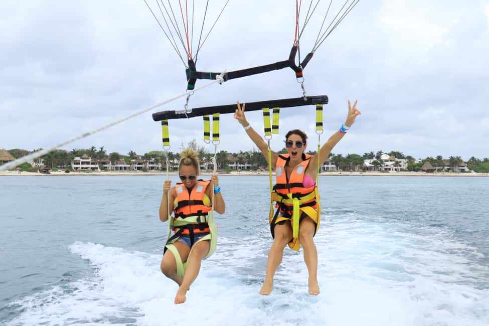 imagem n.1 de Riviera Maya: excursão de parapente com acesso ao clube de praia atividade em Quintana Roo, carregada pelo fornecedor