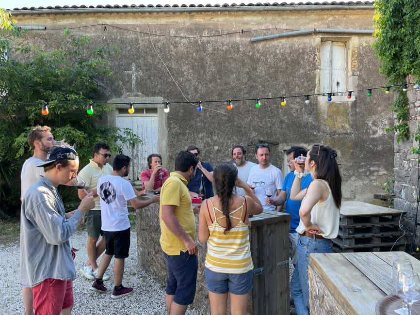 imagem n.7 de Montpellier: Excursão vinícola Pic Saint-Loup atividade em Sul da França, carregada pelo fornecedor