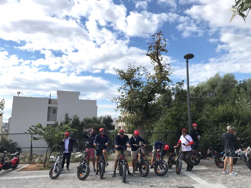Atina içindeki Atina: Ödüllü Akropolis Rehberli e-Scooter Turu etkinliğinin tedarikçi tarafından yüklenen 33 no'lu görseli