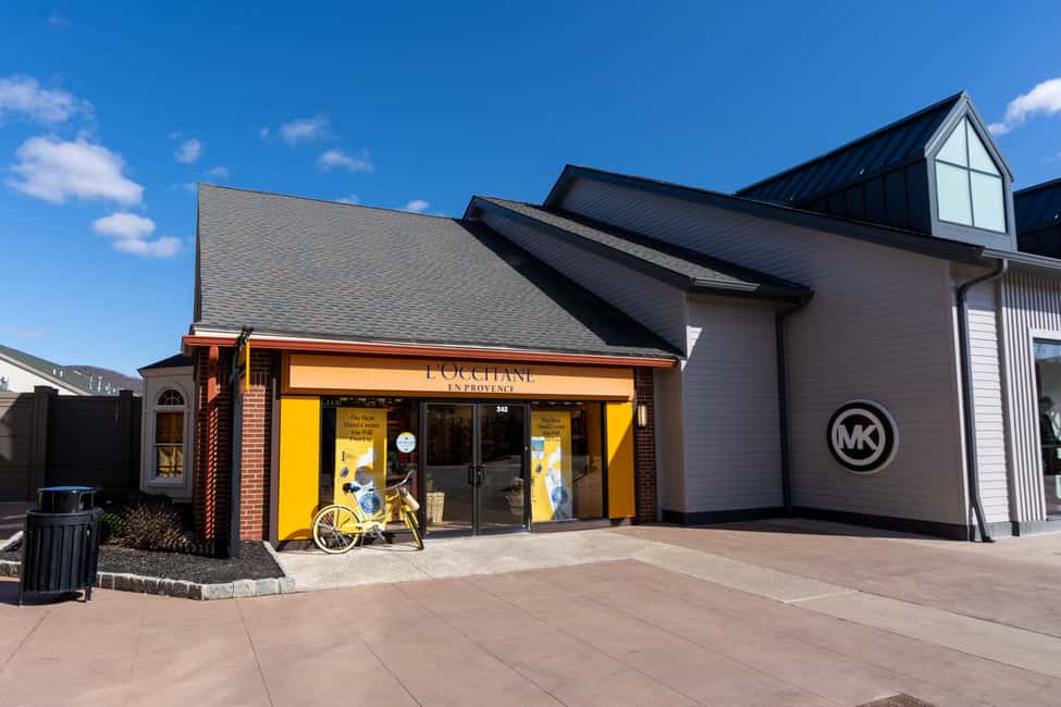 image n.10 of From NYC: Woodbury Common Premium Outlets Shopping Tour activity in Central Valley, NY, uploaded by supplier