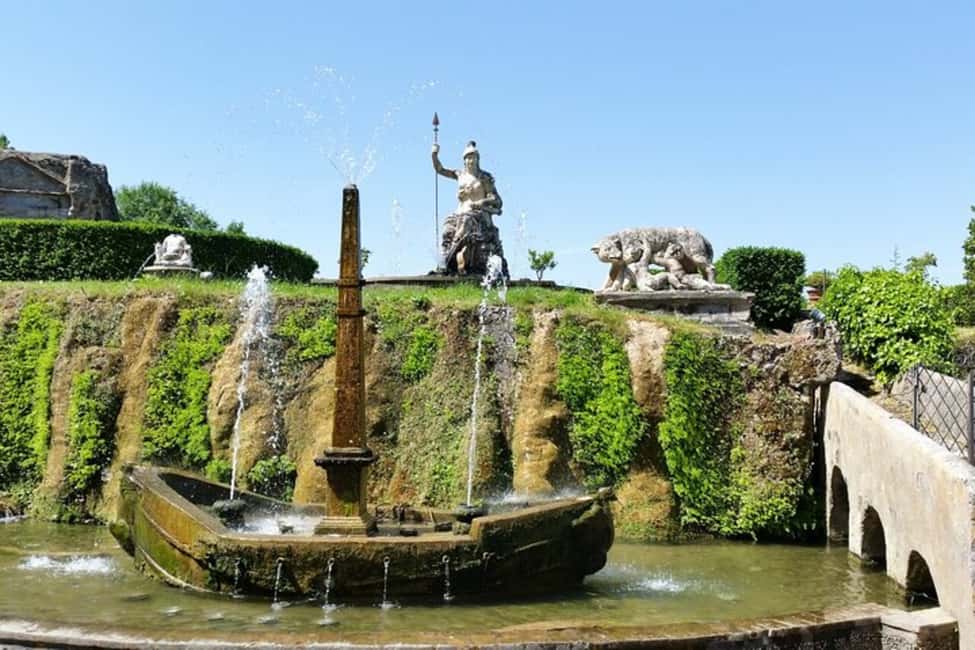 Immagine nº 4 di Da Roma: tour guidato di un giorno ai Giardini di Tivoli e alla Villa Adriana attività a Tivoli, Lazio, caricata dal fornitore