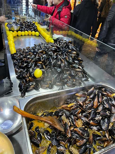 imagen n.º 24 de Estambul: Visita gastronómica guiada con viaje en ferry y degustaciones actividad en Estambul, subida por el proveedor
