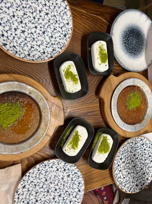 imagen n.º 30 de Estambul: Visita gastronómica guiada con viaje en ferry y degustaciones actividad en Estambul, subida por el proveedor