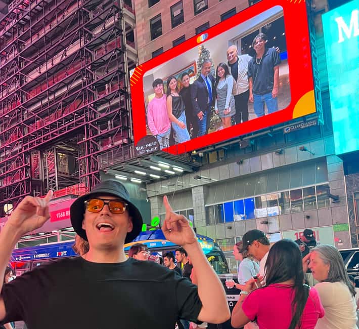 Immagine nº 4 di NYC: Vedi te stesso su un cartellone di Times Square per 24 ore attività a New York, caricata dal fornitore