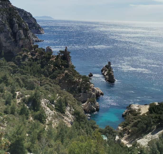 image n.9 of Marseille: Calanques National Park Guided Hike with Picnic activity in Marseille, uploaded by supplier