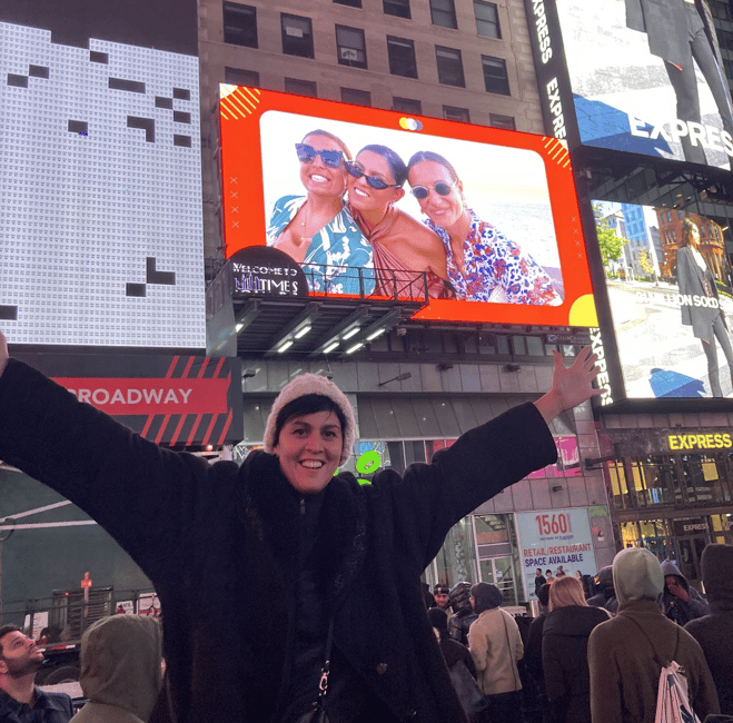 Immagine nº 7 di NYC: Vedi te stesso su un cartellone di Times Square per 24 ore attività a New York, caricata dal fornitore