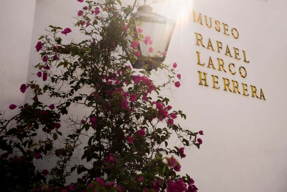 imagem n.2 de Excursão de meio dia ao Museu Larco Herrera atividade em Lima, carregada pelo fornecedor