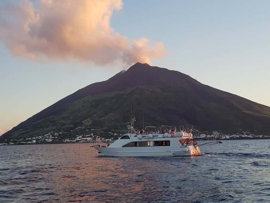 image n.4 of From Lipari: Panarea and Stromboli Full-Day Boat Trip activity in Lipari, uploaded by supplier