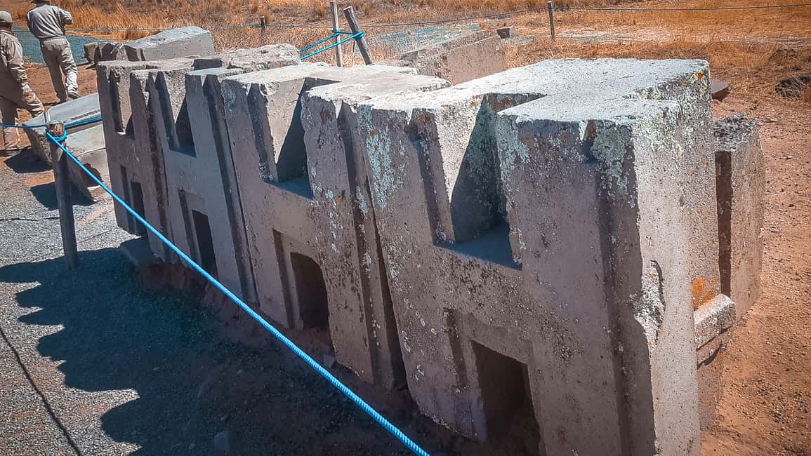 imagem n.10 de La Paz: Excursão compartilhada a Tiwanaku com almoço + guia de turismo atividade em La Paz, carregada pelo fornecedor