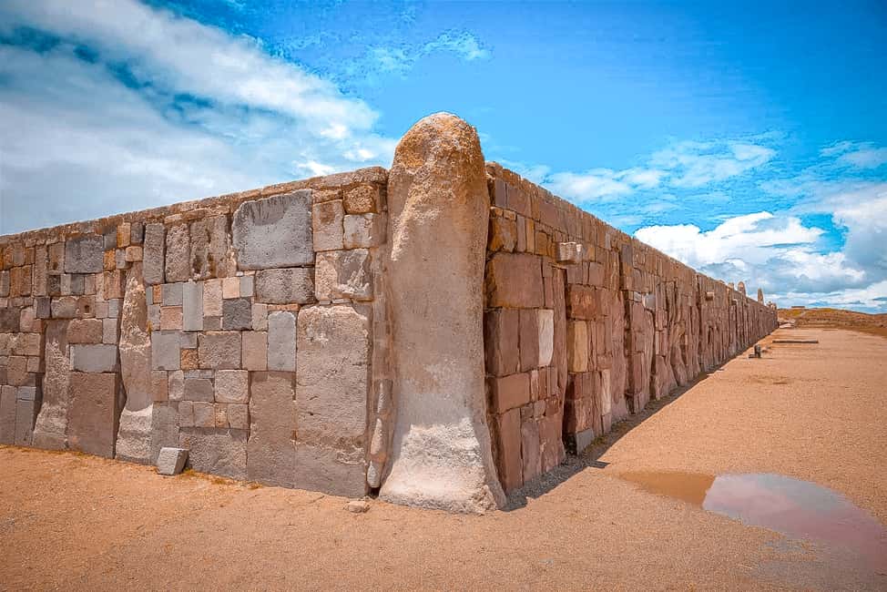 imagem n.18 de La Paz: Excursão compartilhada a Tiwanaku com almoço + guia de turismo atividade em La Paz, carregada pelo fornecedor
