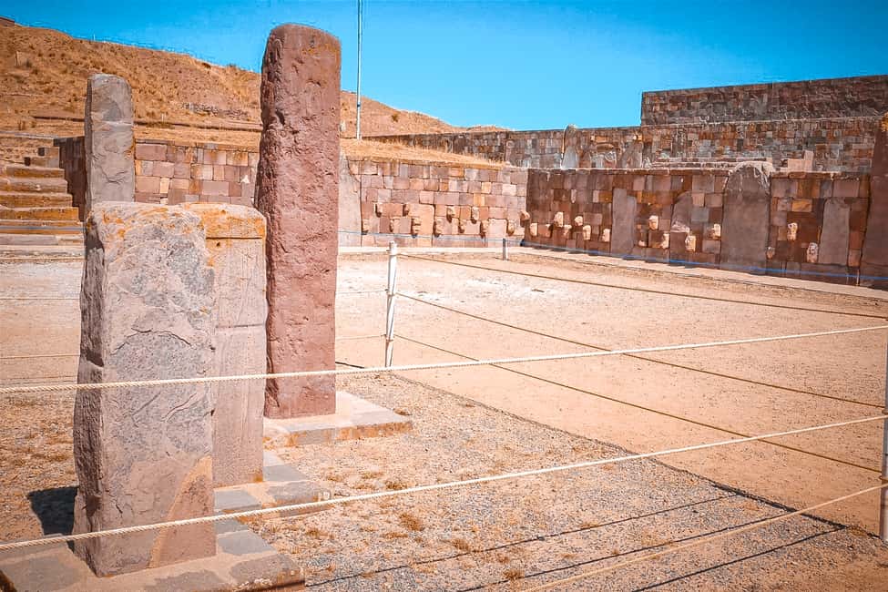 imagem n.19 de La Paz: Excursão compartilhada a Tiwanaku com almoço + guia de turismo atividade em La Paz, carregada pelo fornecedor