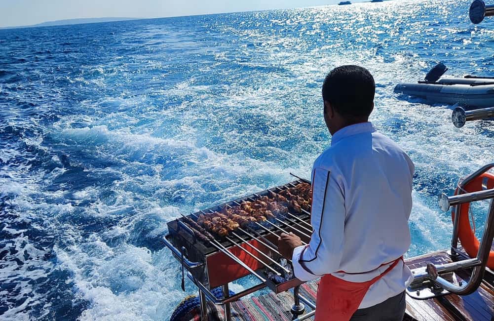 bild nr.18 av Sharm El-Sheikh: Lyxig kryssning till Ras Mohammed och White Island aktivitet i Sina al-Janubiyya, uppladdad av arrangören