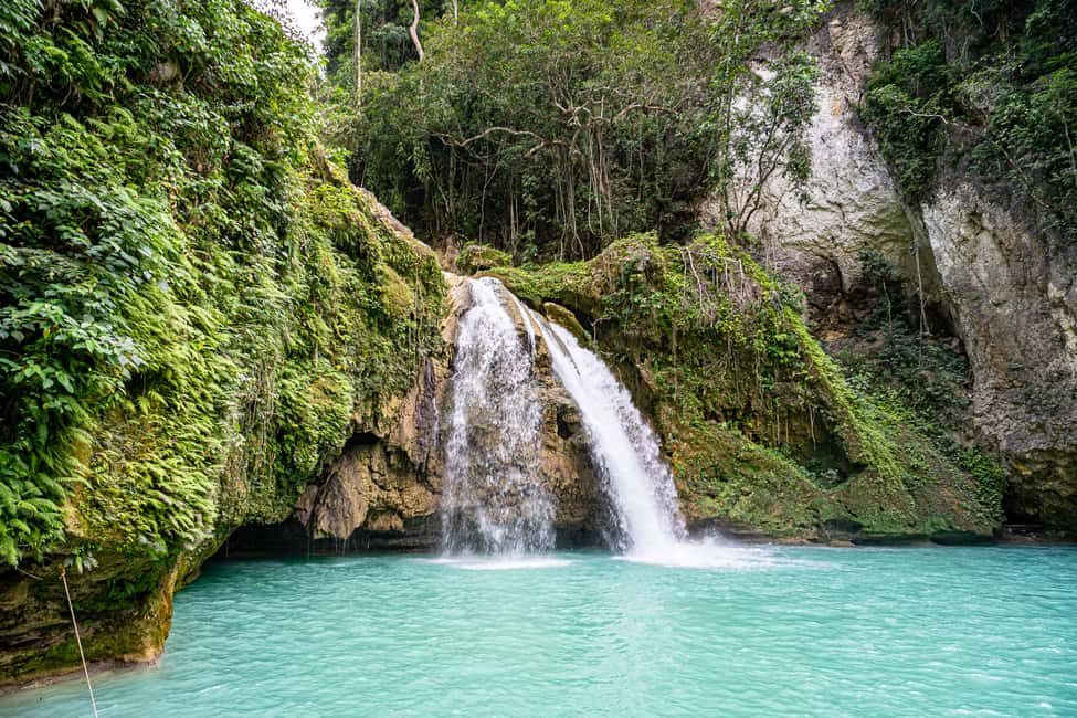 imagem n.9 de Cebu: Snorkeling com tubarões-baleia e excursão de canyoning a Kawasan atividade em Badian, carregada pelo fornecedor