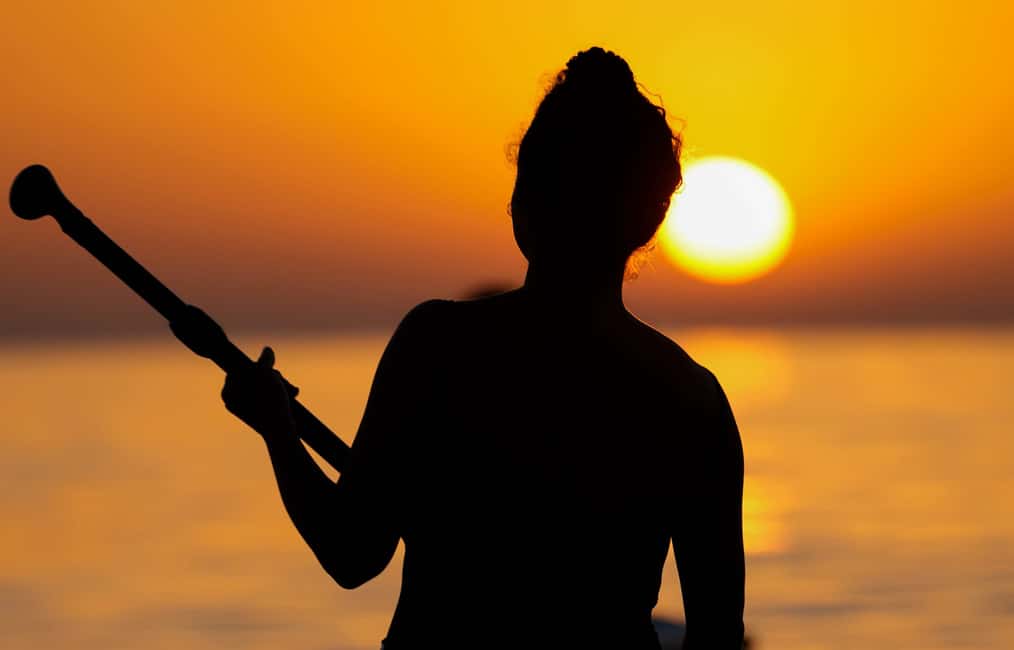 imagem n.4 de Barcelona: Paddleboarding ao nascer do sol com instrutor e fotos atividade em Barcelona, carregada pelo fornecedor
