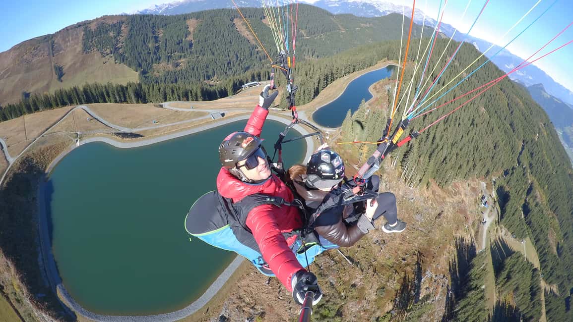 Bild Nr. 10 von Mayrhofen: Höhenflug über den Bergen von Mayrhofen Aktivität in Mayrhofen, hochgeladen vom Anbieter