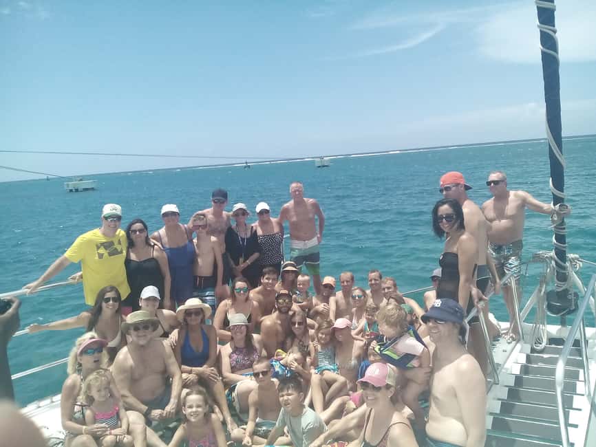 imagem n.3 de De Montego Bay/Falmouth: Cruzeiro de catamarã pela praia de Negril atividade em Negril, carregada pelo fornecedor