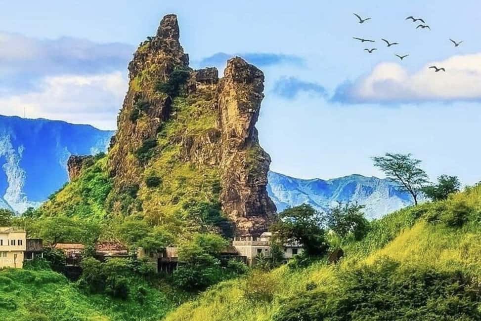 imagem n.3 de Tour privado: explore a ilha de Santiago atividade em Assomada, carregada pelo fornecedor