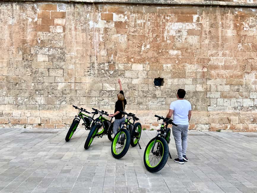 image n.3 of Palma: Guided City Tour with a Fat Tire E-Bike activity in Palma de Mallorca, uploaded by supplier