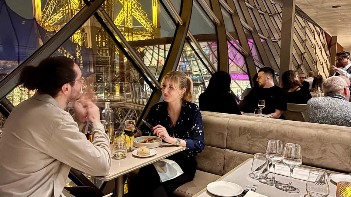 image n.36 of Paris: Elegant Dinner with Drinks in the Eiffel Tower activity in Paris, uploaded by supplier