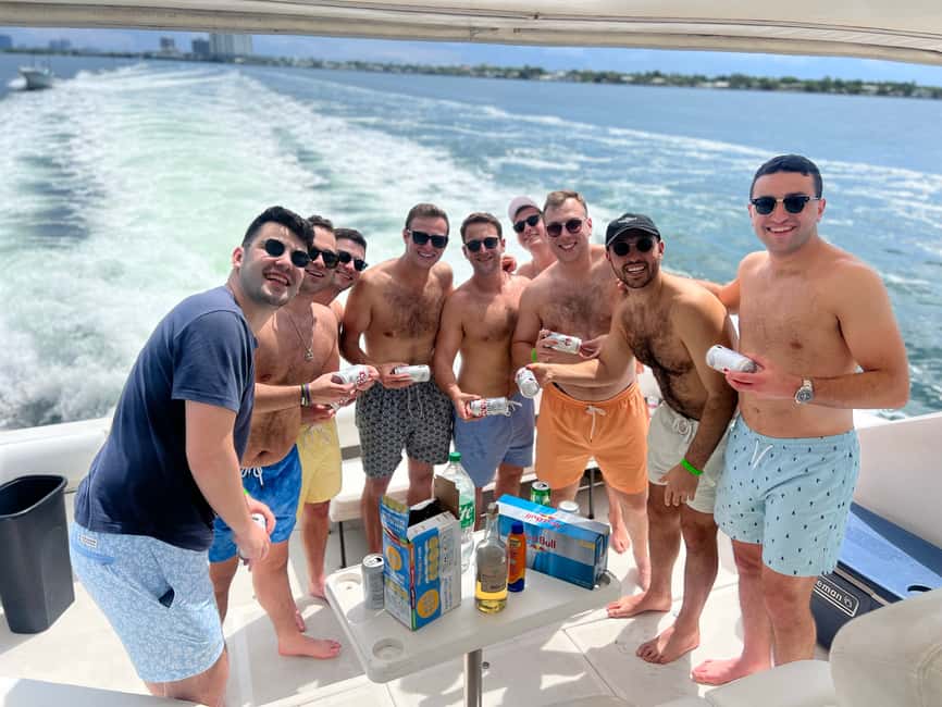 imagen n.º 15 de Miami Beach: Alquiler de yate privado con capitán y champán actividad en Miami, subida por el proveedor