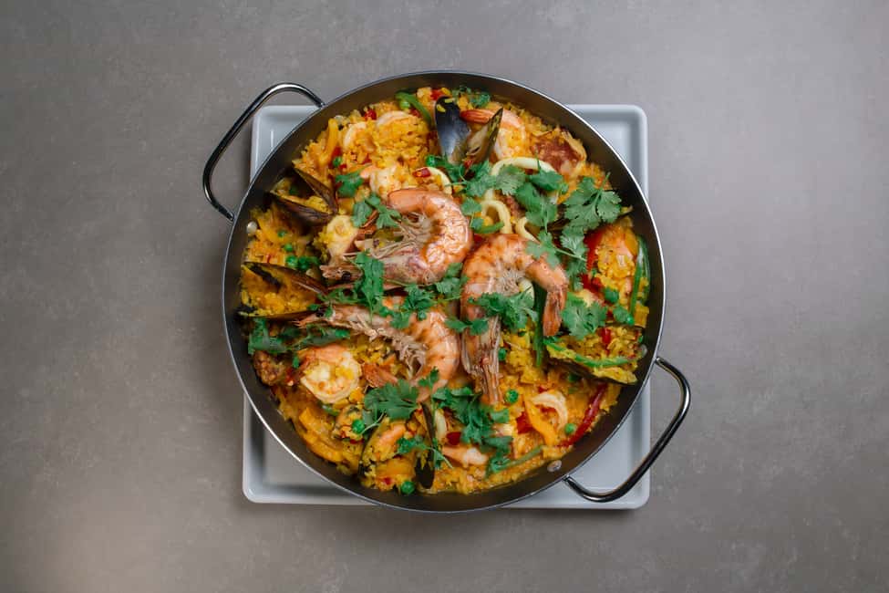 image n.3 of Traditional Spanish Home Dinner activity in Valencia, uploaded by supplier