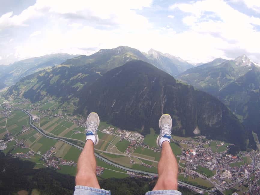image n.3 of Mayrhofen: Paragliding Adventure With Soaring Views activity in Mayrhofen, uploaded by supplier