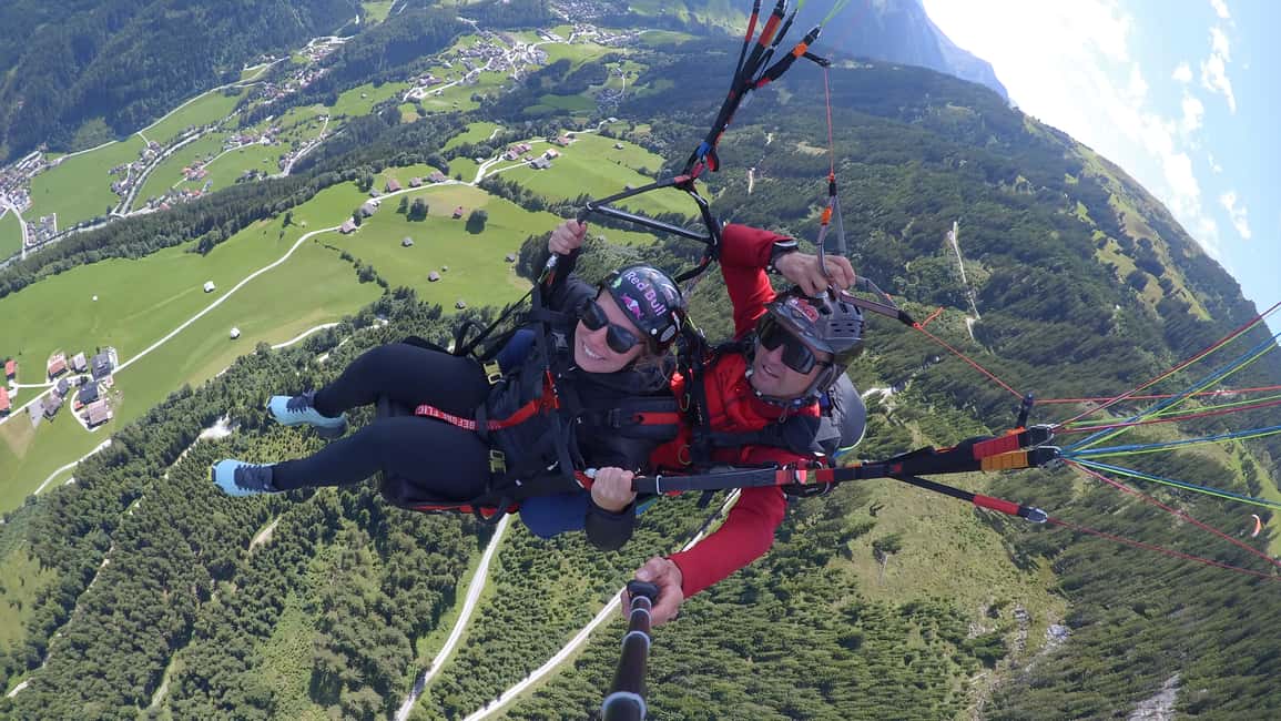 image n.4 of Mayrhofen: Paragliding Adventure With Soaring Views activity in Mayrhofen, uploaded by supplier