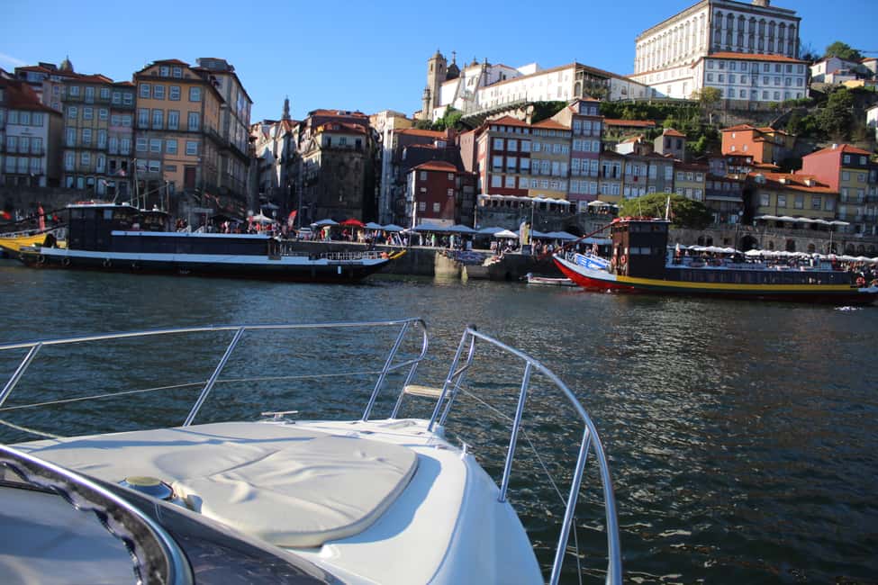 imagem n.11 de Porto: Tour em iate particular com vinho, petiscos e 6 pontes atividade em Região do Norte, Portugal, carregada pelo fornecedor