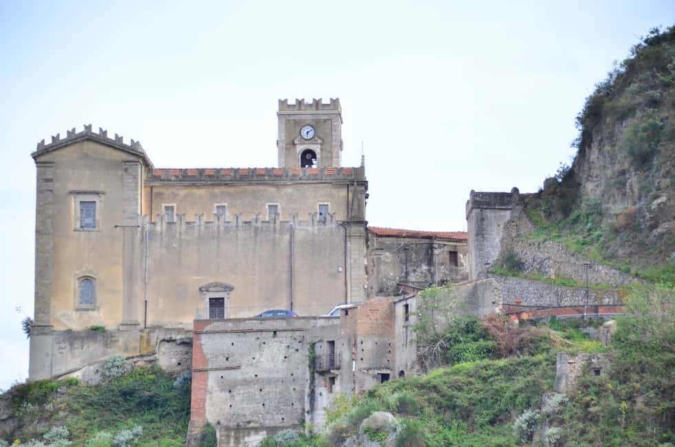 image n.5 of GODFATHER TOUR film's locations departure from Taormina area activity in Savoca, uploaded by supplier
