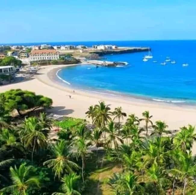 imagem n.1 de Tour privado: explore a ilha de Santiago atividade em Assomada, carregada pelo fornecedor