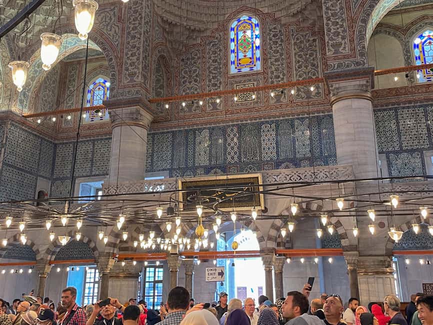 Immagine nº 24 di Istanbul: tour della Moschea Blu, della Basilica Cisterna e della Basilica di Santa Sofia attività a Istanbul, caricata dal fornitore