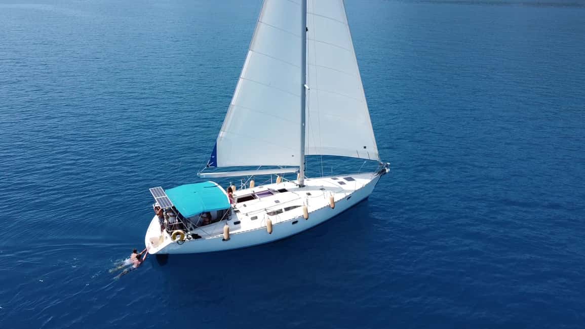 Immagine nº 4 di Gouvia: Gita in barca a vela sull'isola di Corfù con spuntino e bevande analcoliche attività a Grecia Occidentale, caricata dal fornitore