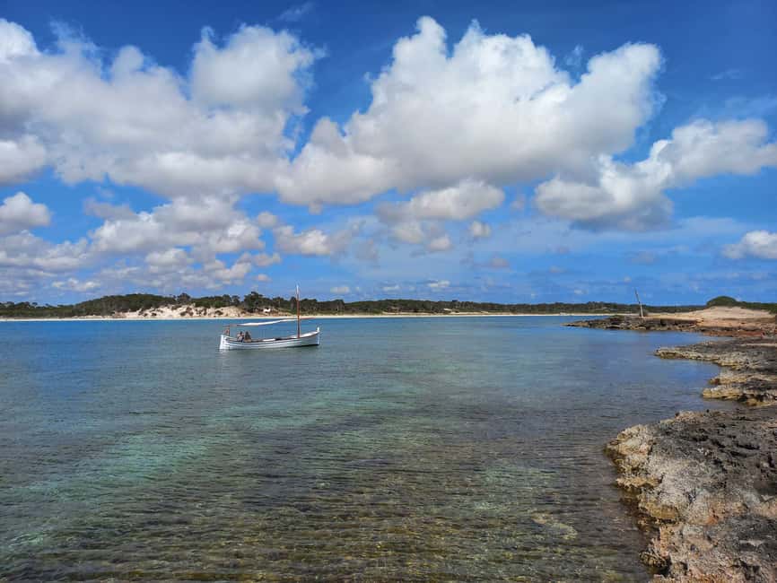 bild nr.5 av Mallorca: Privat båttur till södra stränderna i Llaut aktivitet i Ses Covetes, uppladdad av arrangören